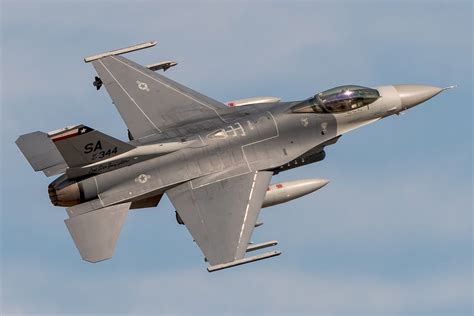 newest f 16 fighter jet